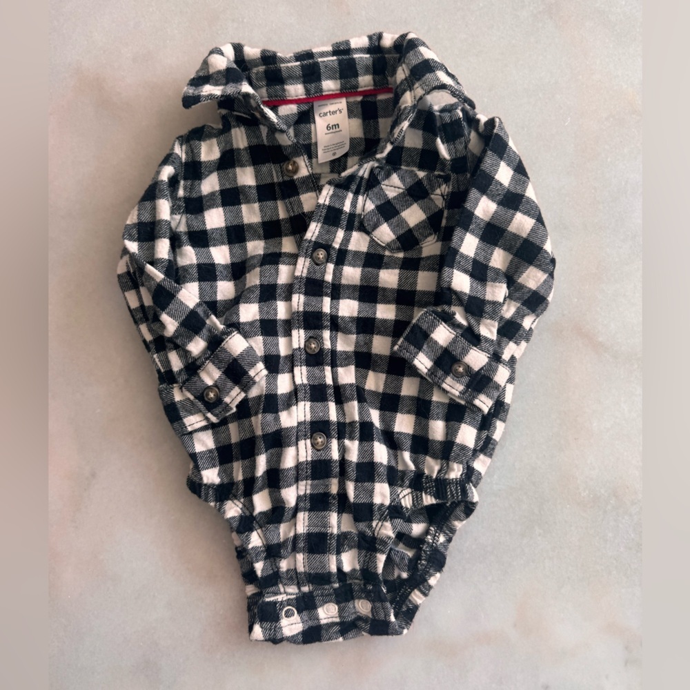 Carter's Black & White Plaid Button-Down Shirt size 6 mos